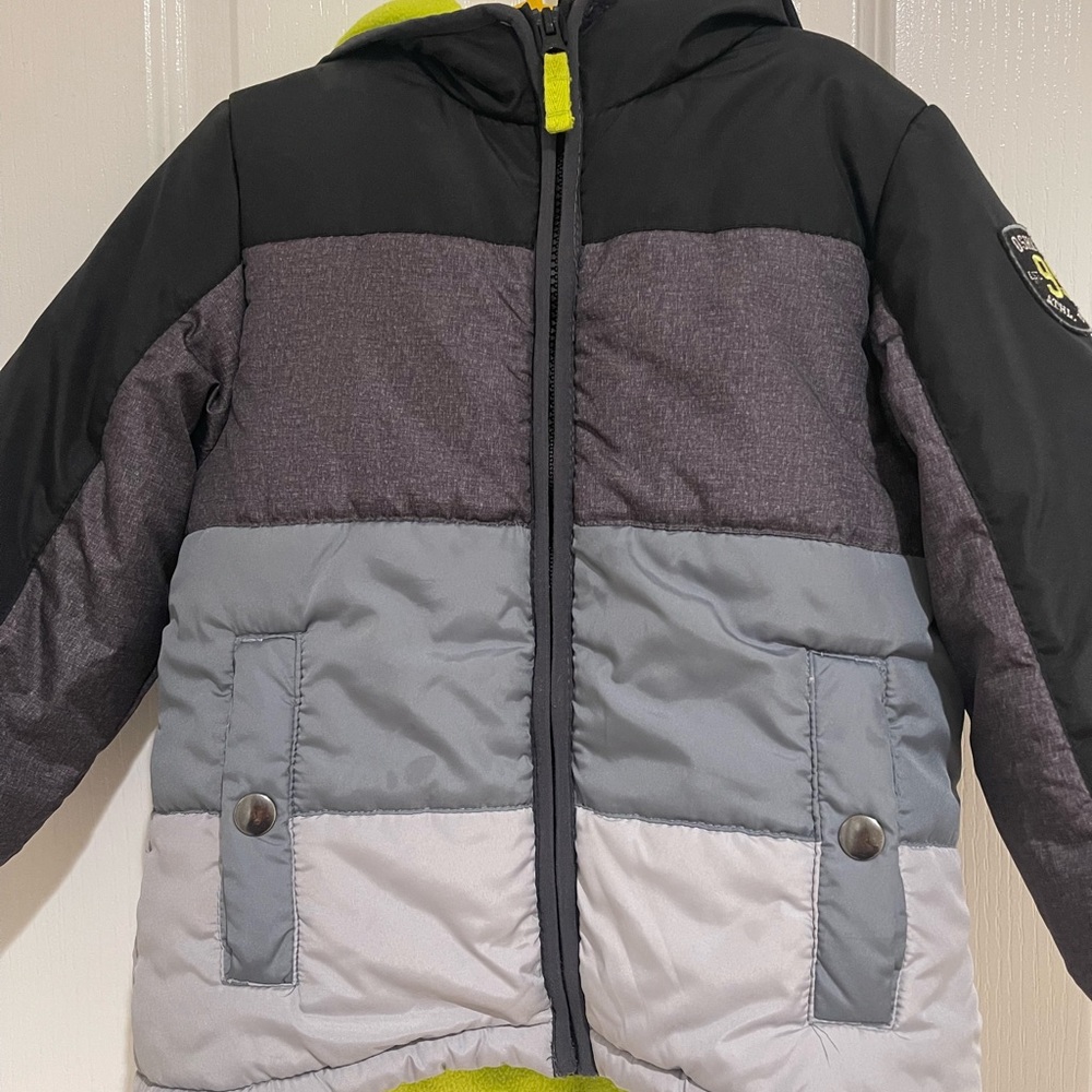OshKosh Boys Fleece-lined Snow Puffer Jacket, Size 5/6